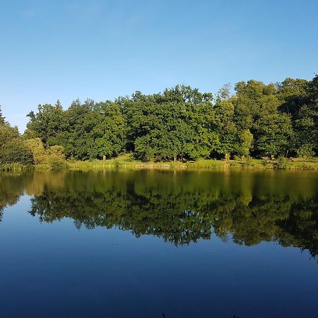 Camping De La Chagnee Saint-Aubin-le-Cloud Екстериор снимка