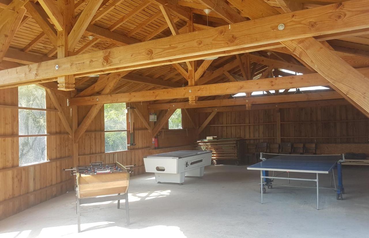Camping De La Chagnee Saint-Aubin-le-Cloud Екстериор снимка