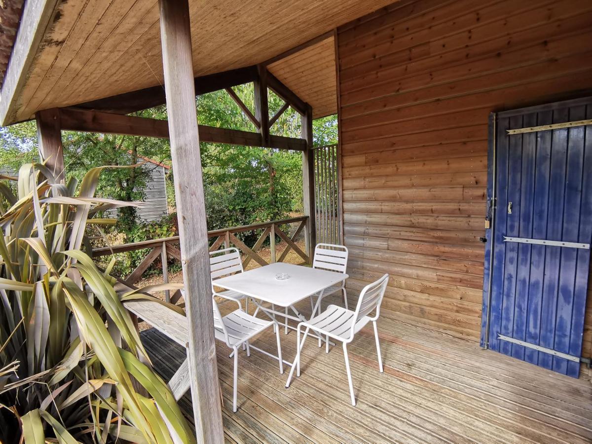 Camping De La Chagnee Saint-Aubin-le-Cloud Екстериор снимка