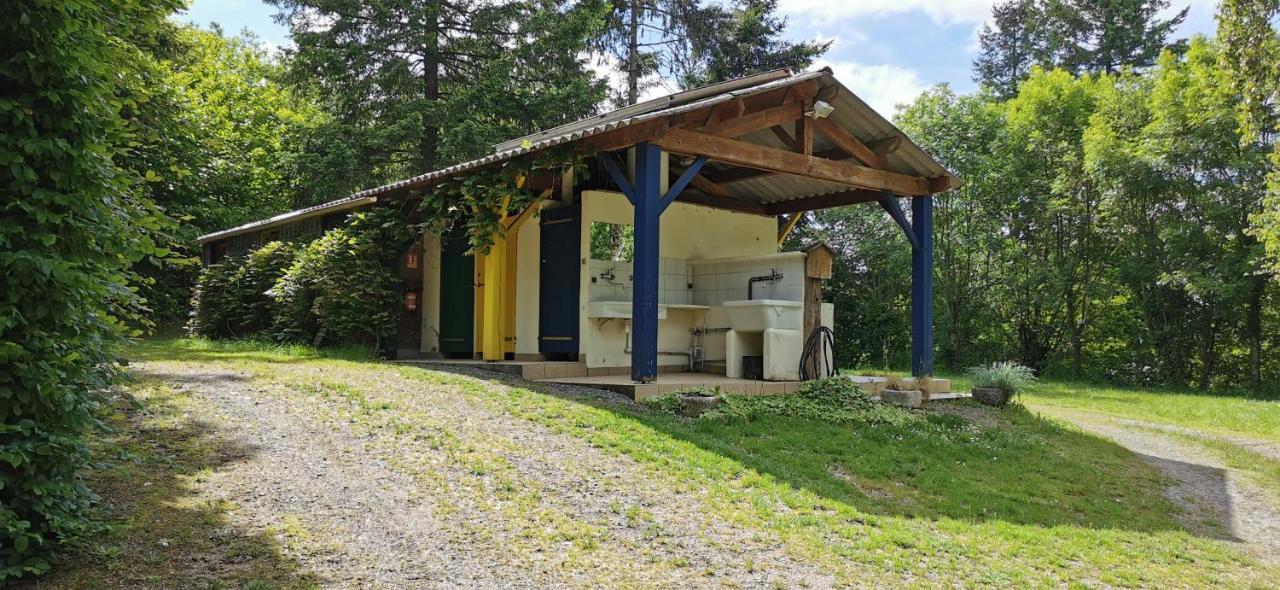 Camping De La Chagnee Saint-Aubin-le-Cloud Екстериор снимка