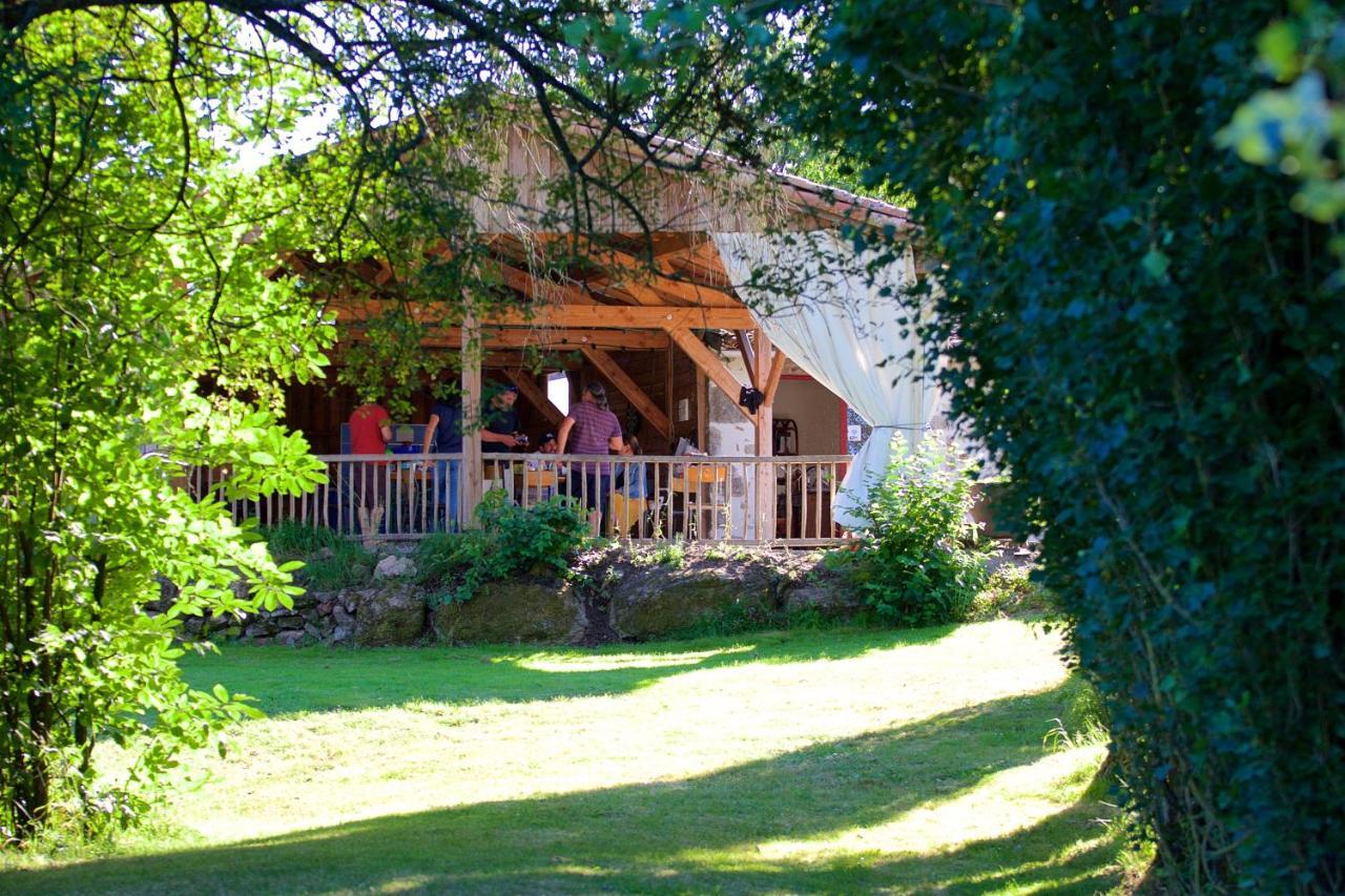 Camping De La Chagnee Saint-Aubin-le-Cloud Екстериор снимка