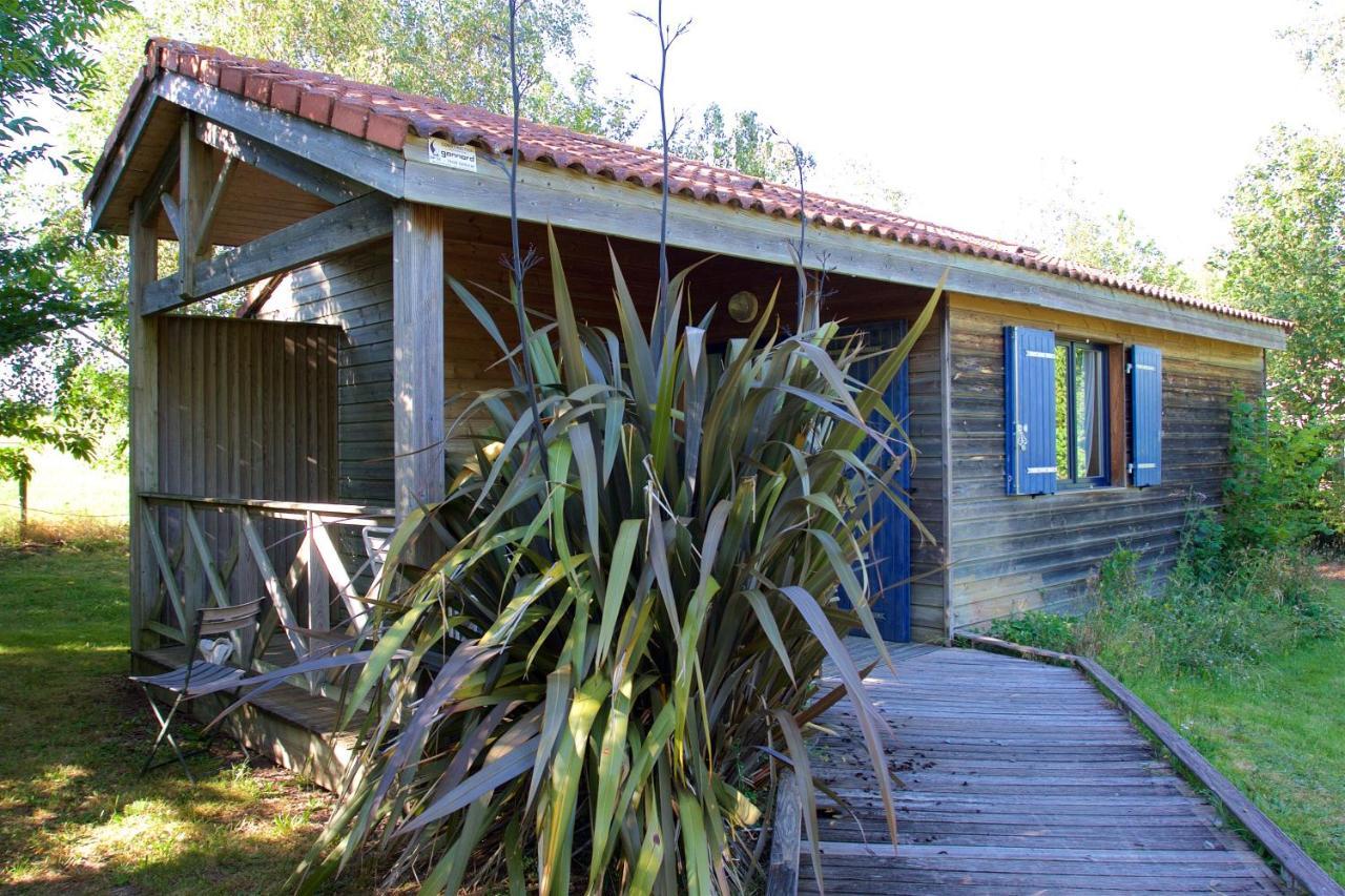 Camping De La Chagnee Saint-Aubin-le-Cloud Екстериор снимка