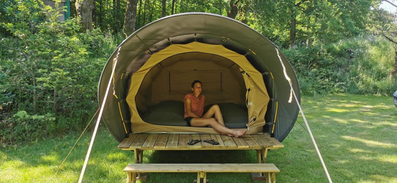 Camping De La Chagnee Saint-Aubin-le-Cloud Екстериор снимка